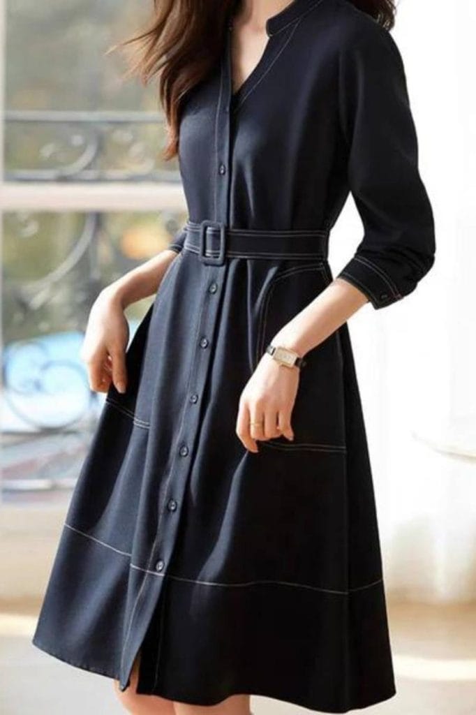 ウエストマークでスタイルアップを叶える上品なベルト付きワンピース