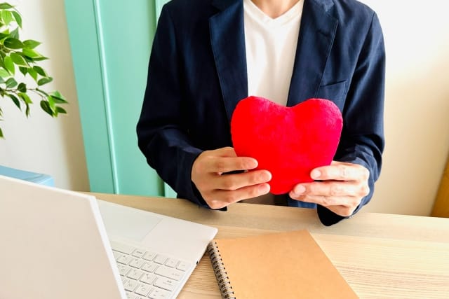 30代女性が結婚相談所を選ぶポイントと成婚へのステップを解説するイメージ画像